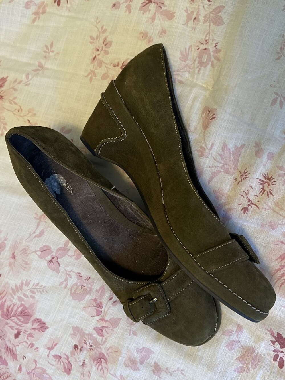 VINTAGE GREEN CLOG HEEL